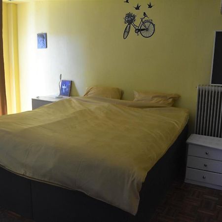 Spacious Apartment With Balconies, Ac, King Bed, Near Dt And Transports Афины Экстерьер фото