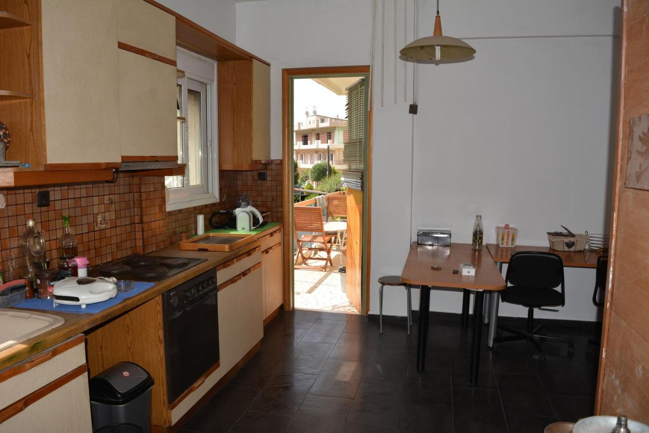 Spacious Apartment With Balconies, Ac, King Bed, Near Dt And Transports Афины Экстерьер фото